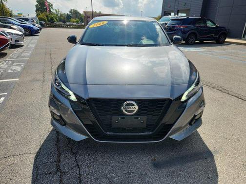 2022 Nissan Altima SR FWD