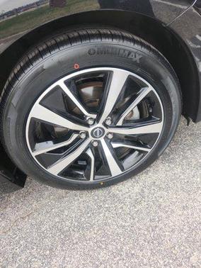 2023 Nissan Maxima SV Xtronic CVT