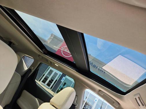 2022 Nissan Murano SL Intelligent AWD