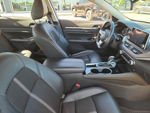 2024 Nissan Altima SR FWD
