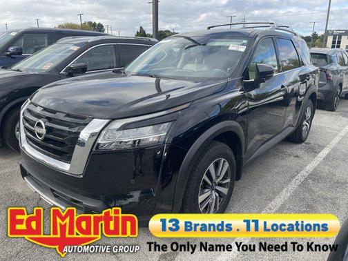 2024 Nissan Pathfinder SL FWD