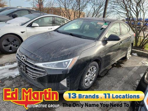 2019 Hyundai ELANTRA SE