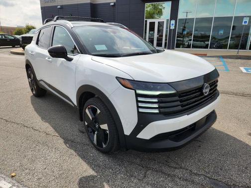 Aspen White 2026 Nissan Kicks SR