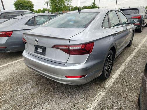 Silver Metallic 2021 Volkswagen Jetta 1.4T SE
