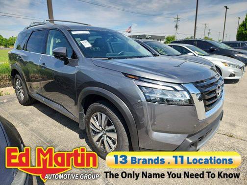 2024 Nissan Pathfinder SL FWD