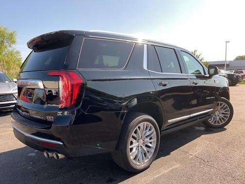 Onyx Black 2023 GMC Yukon Denali