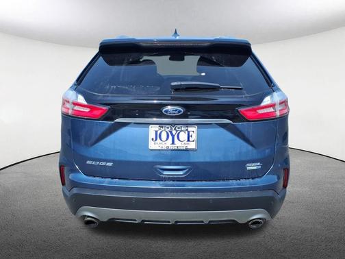 Blue Metallic 2019 Ford Edge SEL