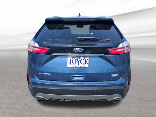 Blue Metallic 2019 Ford Edge SEL
