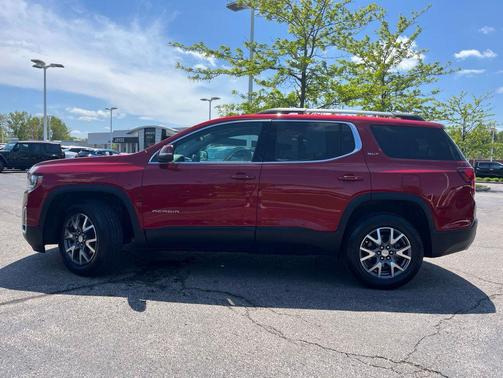 Volcanic Red Tintcoat 2023 GMC Acadia SLT