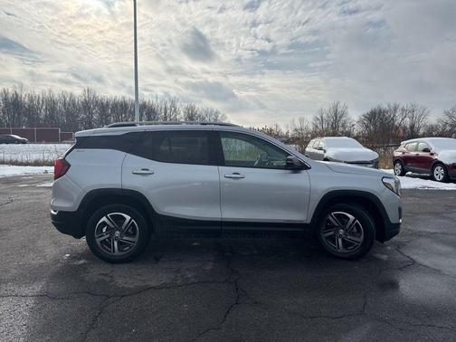 2020 GMC Terrain SLT