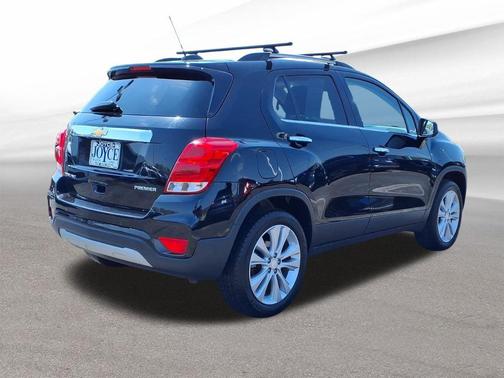 Mosaic Black Metallic 2019 Chevrolet Trax Premier