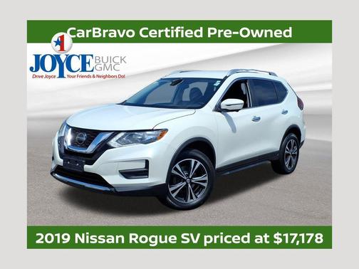 Pearl White Tricoat 2019 Nissan Rogue SV