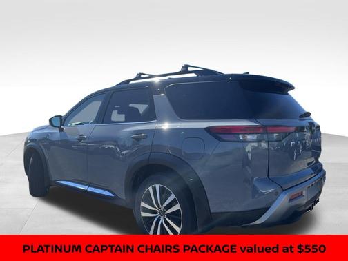 Solid Gray/Super Black 2023 Nissan Pathfinder Platinum