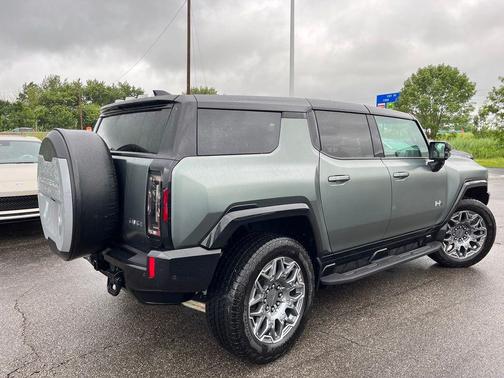 Moonshot Green Matte 2024 GMC HUMMER EV SUV 3X