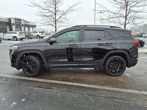 2022 GMC Terrain SLE