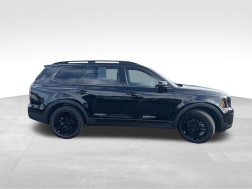 Ebony Black 2025 Kia Telluride SX-Prestige X-Line