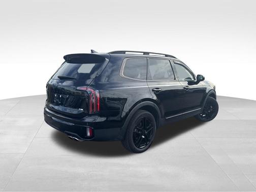 Ebony Black 2025 Kia Telluride SX-Prestige X-Line