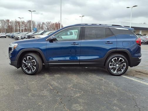 2022 GMC Terrain SLT