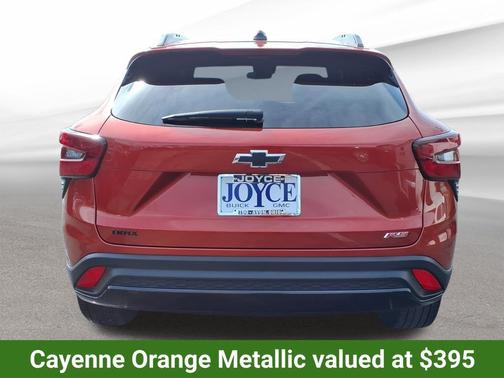 Cayenne Orange Metallic 2024 Chevrolet Trax 2RS