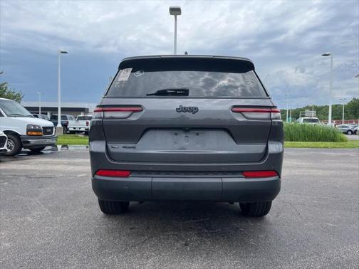 2022 Jeep Grand Cherokee L Altitude
