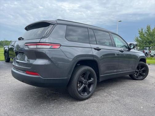 2022 Jeep Grand Cherokee L Altitude