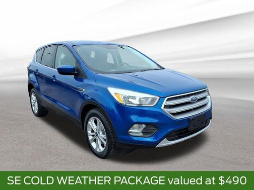 Lightning Blue Metallic 2017 Ford Escape SE