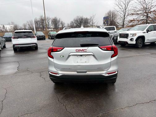 2020 GMC Terrain SLT