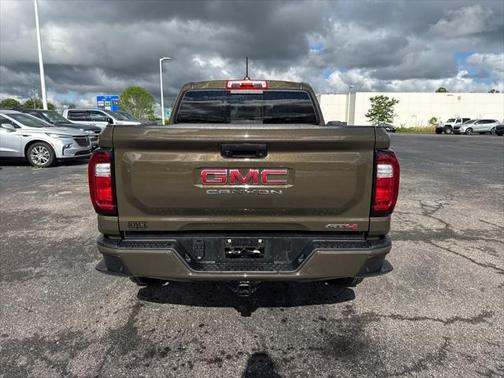 2023 GMC Canyon Base