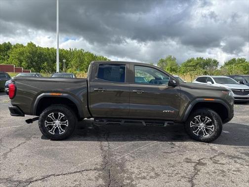 2023 GMC Canyon Base