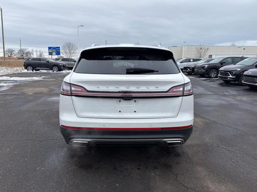 2021 Lincoln Nautilus Standard