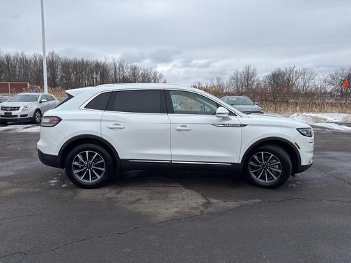 2021 Lincoln Nautilus Standard