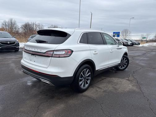 2021 Lincoln Nautilus Standard