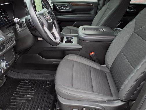 2023 GMC Yukon XL SLE