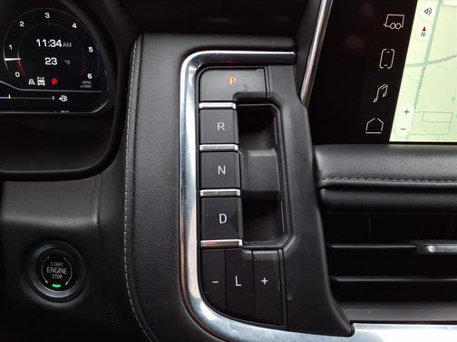 2023 GMC Yukon XL SLE