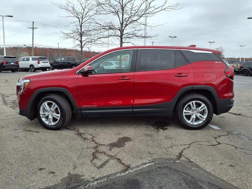 2022 GMC Terrain SLE