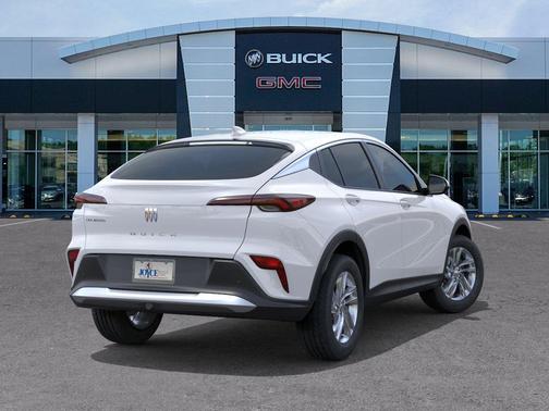 Summit White 2026 Buick Envista Preferred FWD