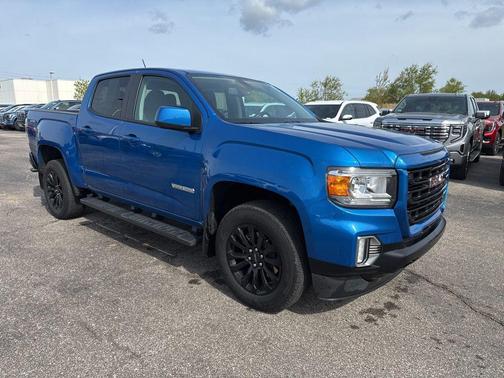 Dynamic Blue Metallic 2022 GMC Canyon Elevation