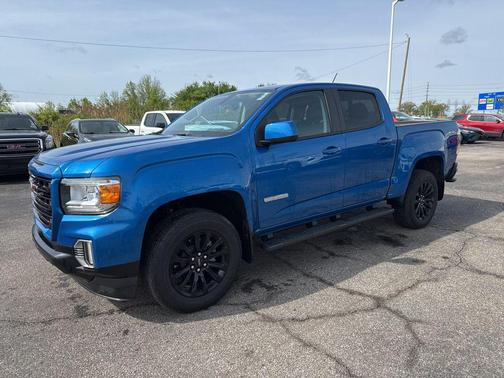 Dynamic Blue Metallic 2022 GMC Canyon Elevation
