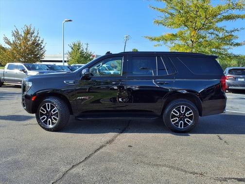 2022 GMC Yukon AT4