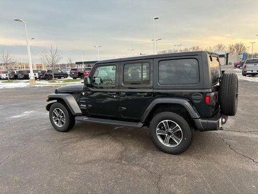 2023 Jeep Wrangler Sahara