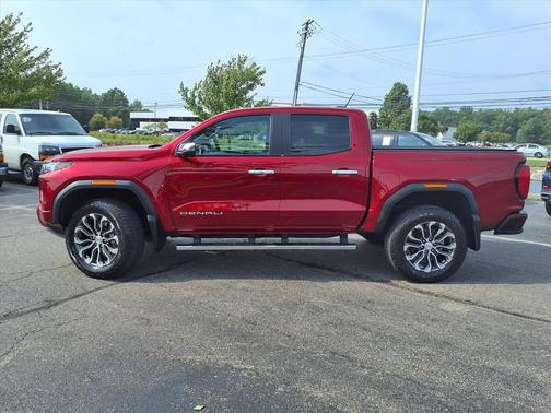 2023 GMC Canyon Denali