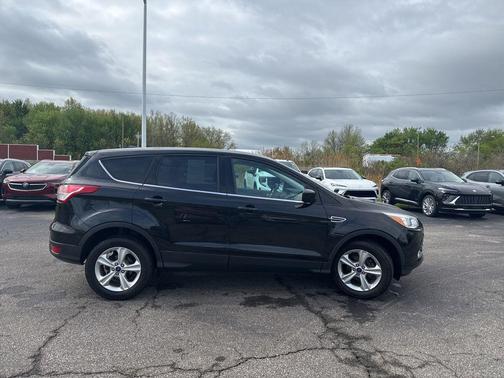Tuxedo Black 2014 Ford Escape SE