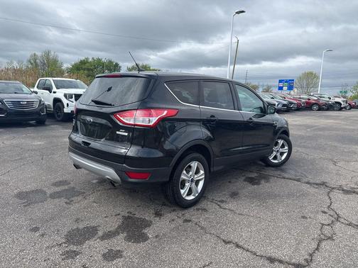 Tuxedo Black 2014 Ford Escape SE