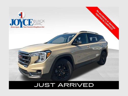 Desert Sand Metallic 2022 GMC Terrain AT4