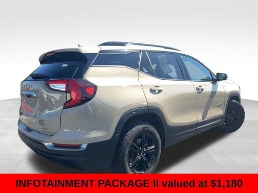 Desert Sand Metallic 2022 GMC Terrain AT4