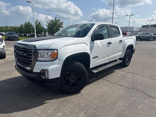 Summit White 2022 GMC Canyon AT4