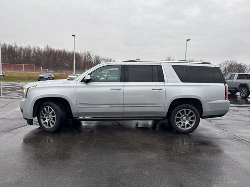 2017 GMC Yukon XL Denali