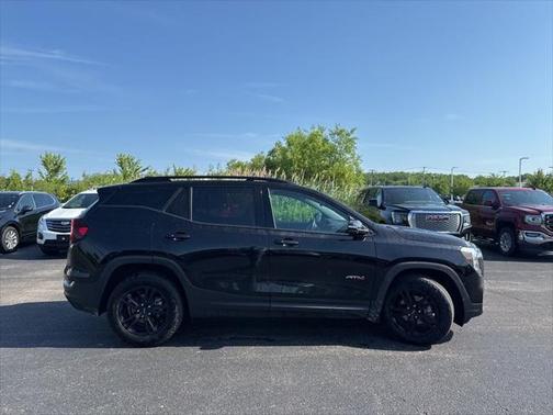 2022 GMC Terrain AT4