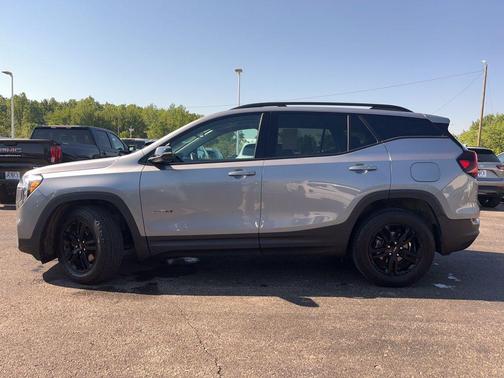 Sterling Metallic 2024 GMC Terrain AT4