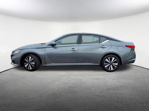 2020 Nissan Altima 2.5 SV